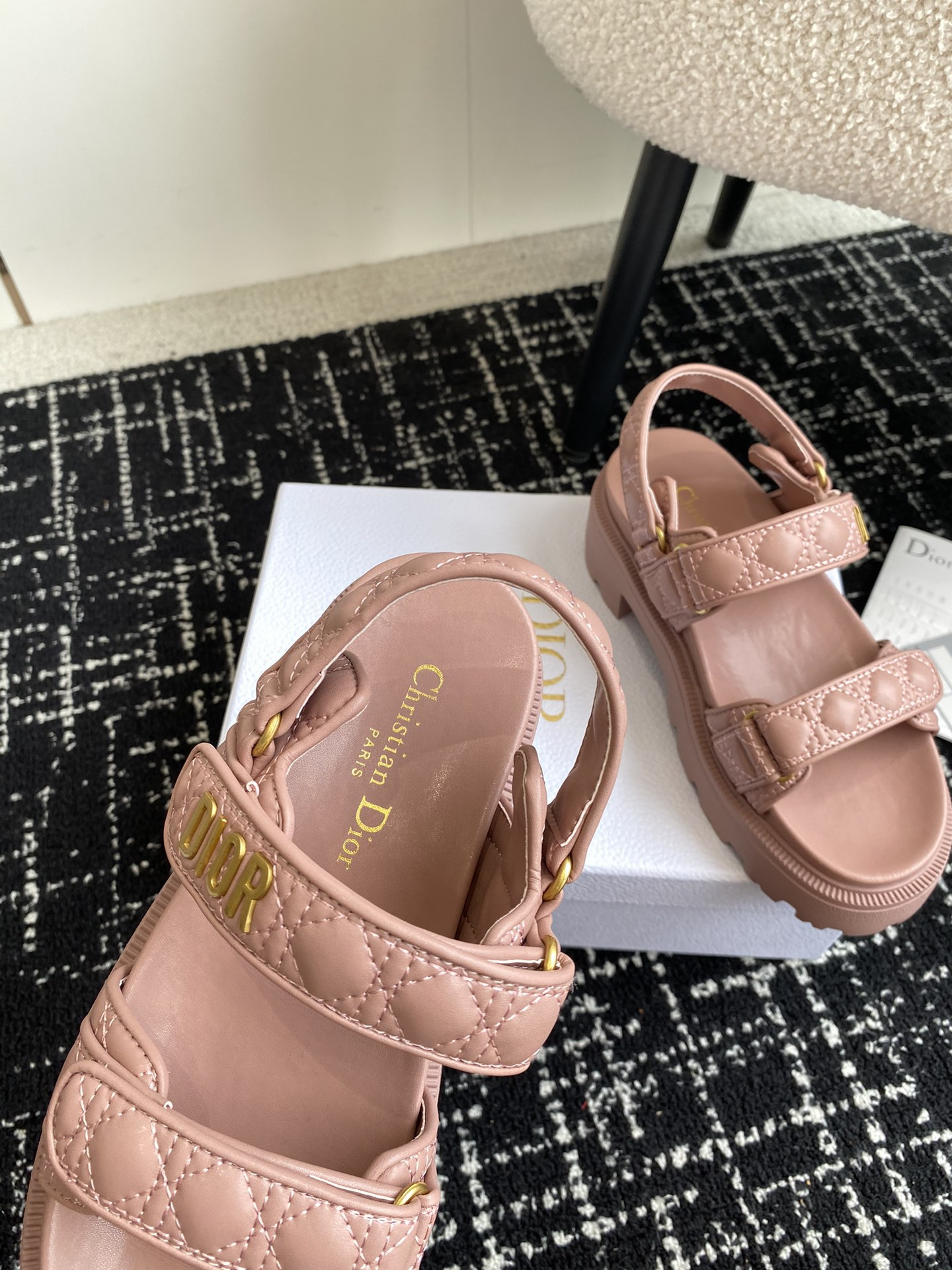 UA D10ract Platform Sandal