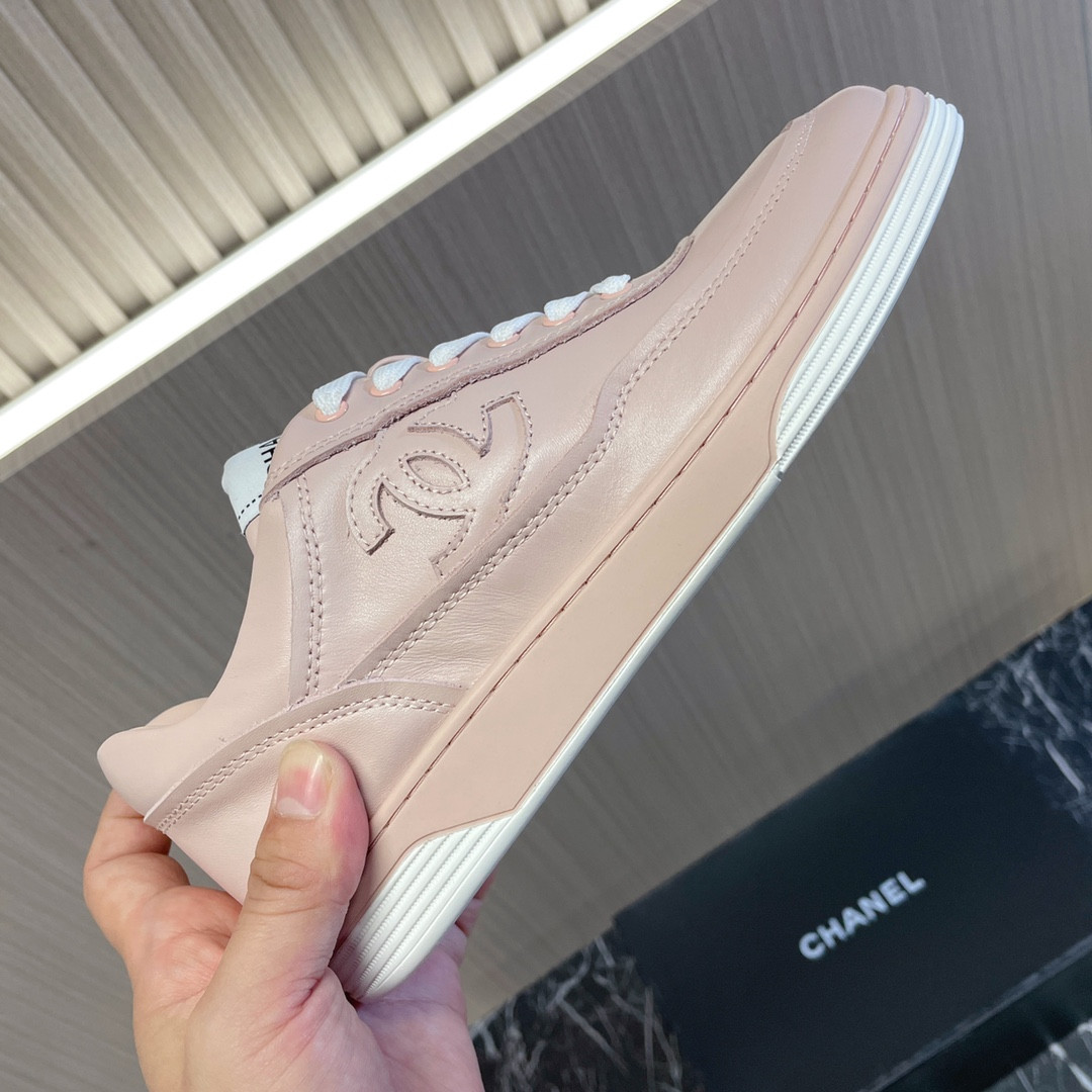 UA Ch**el SNEAKERS calfskin