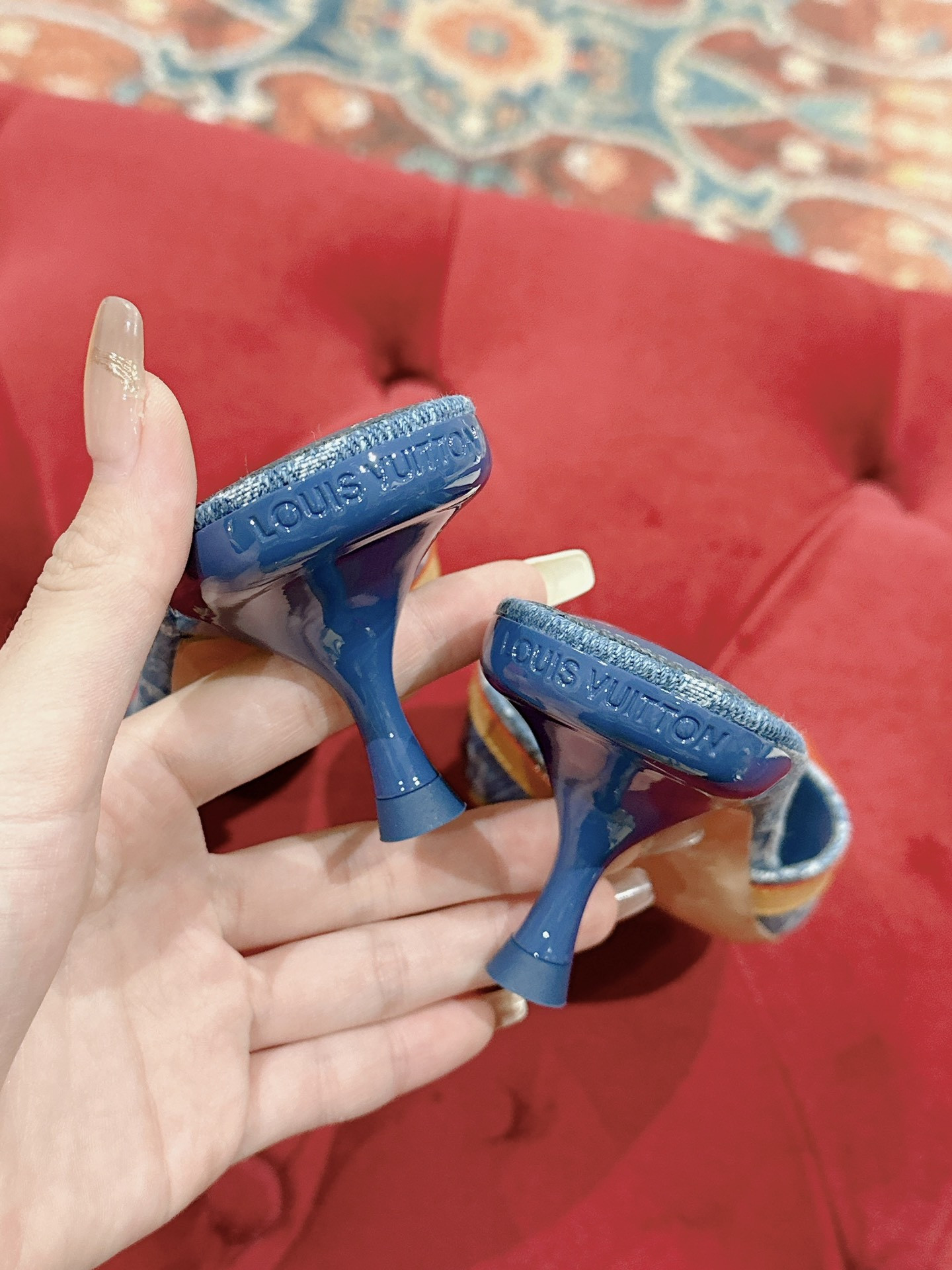 LV Helios Slide