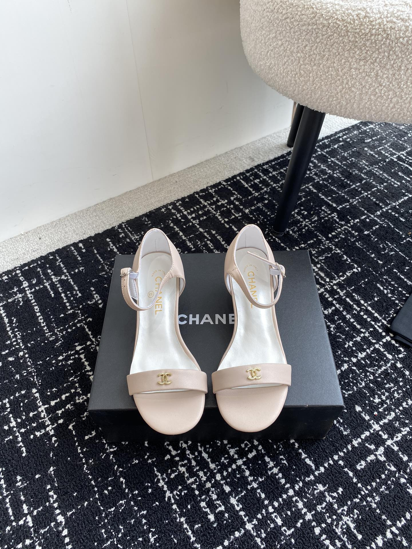 UA Ch**el  SANDALS