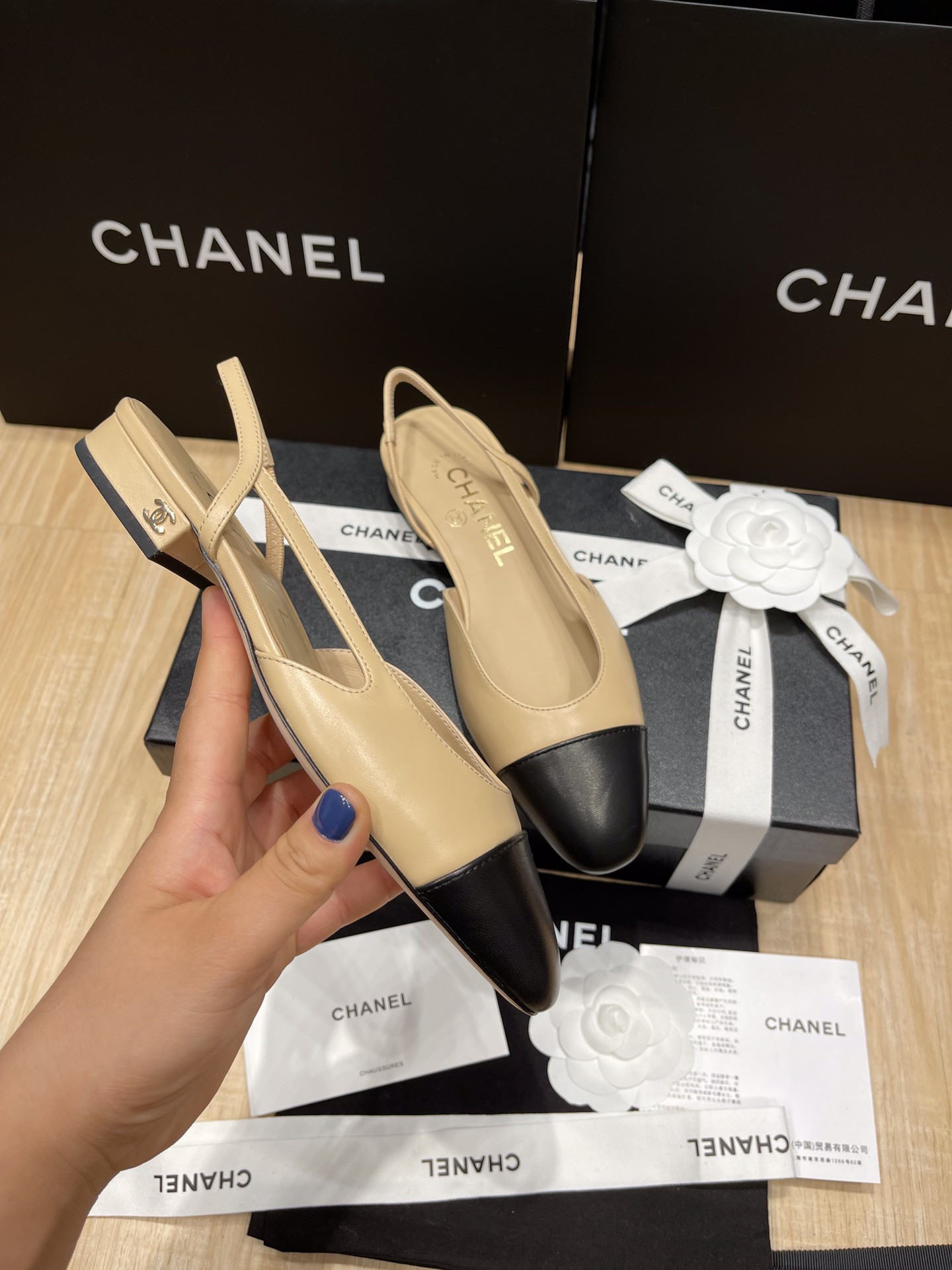 UA Ch**el SLINGBACKS FLAT