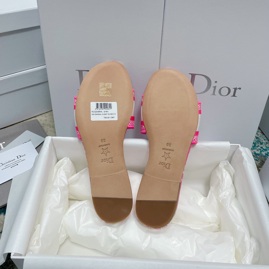 UA D10r Dway Slide