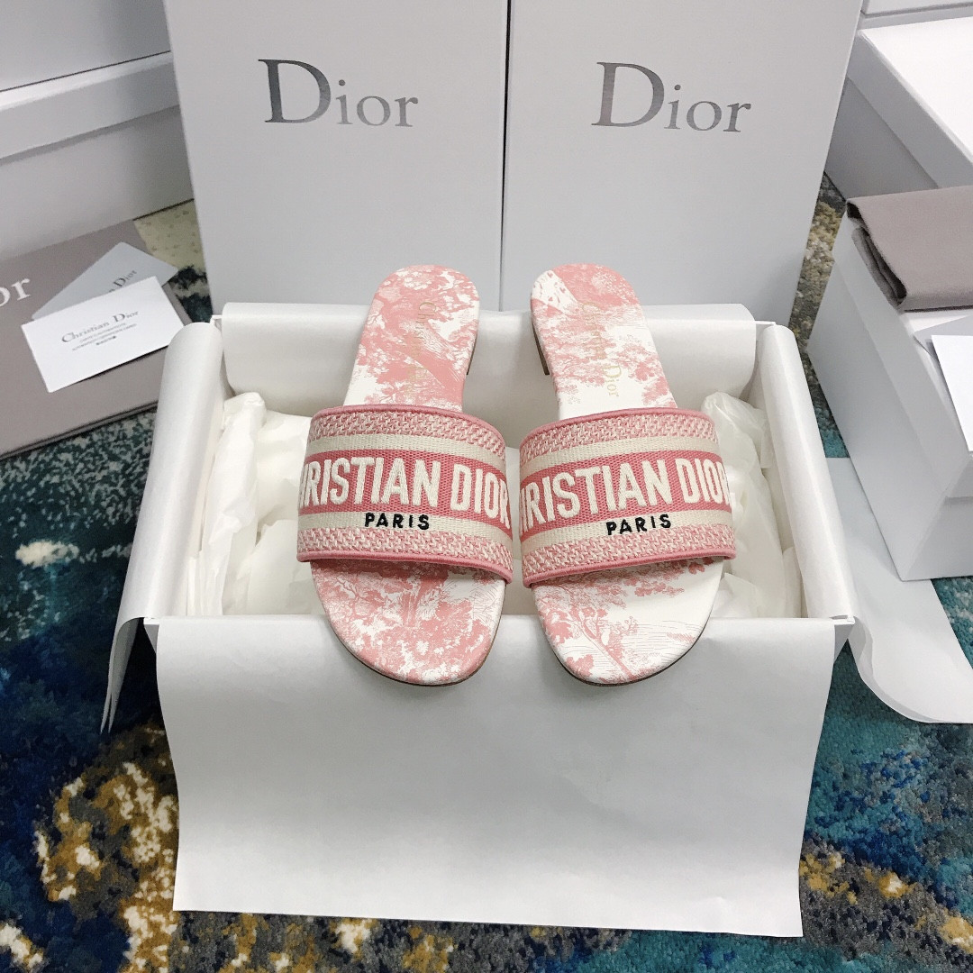UA D10r Dway Slide