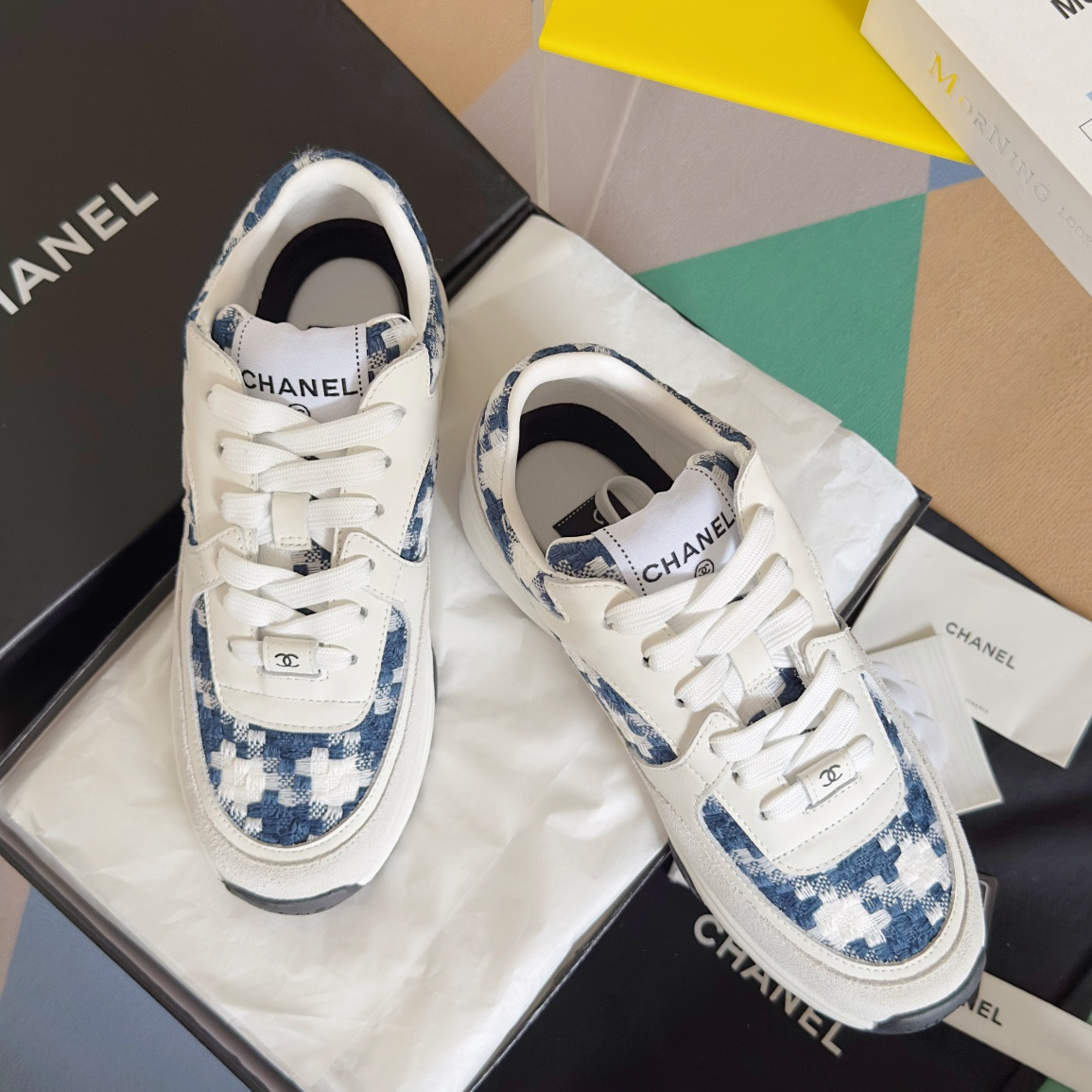 UA Ch**el SNEAKER