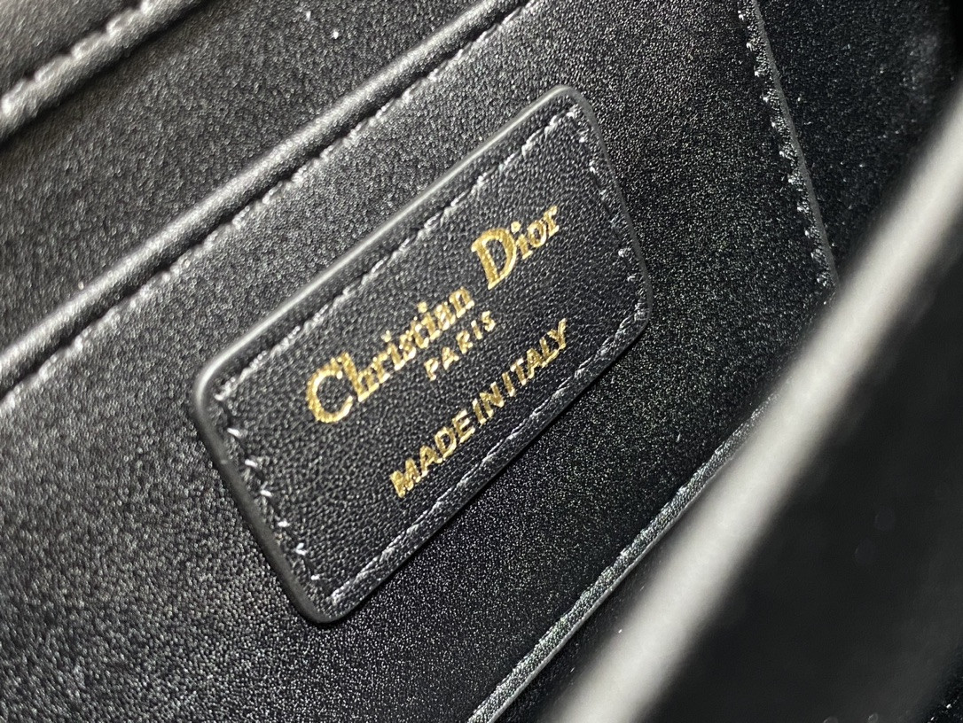 D10r Small D10r Ange Bag Black Macrocannage Calfskin 20 x 12 x 5 cm