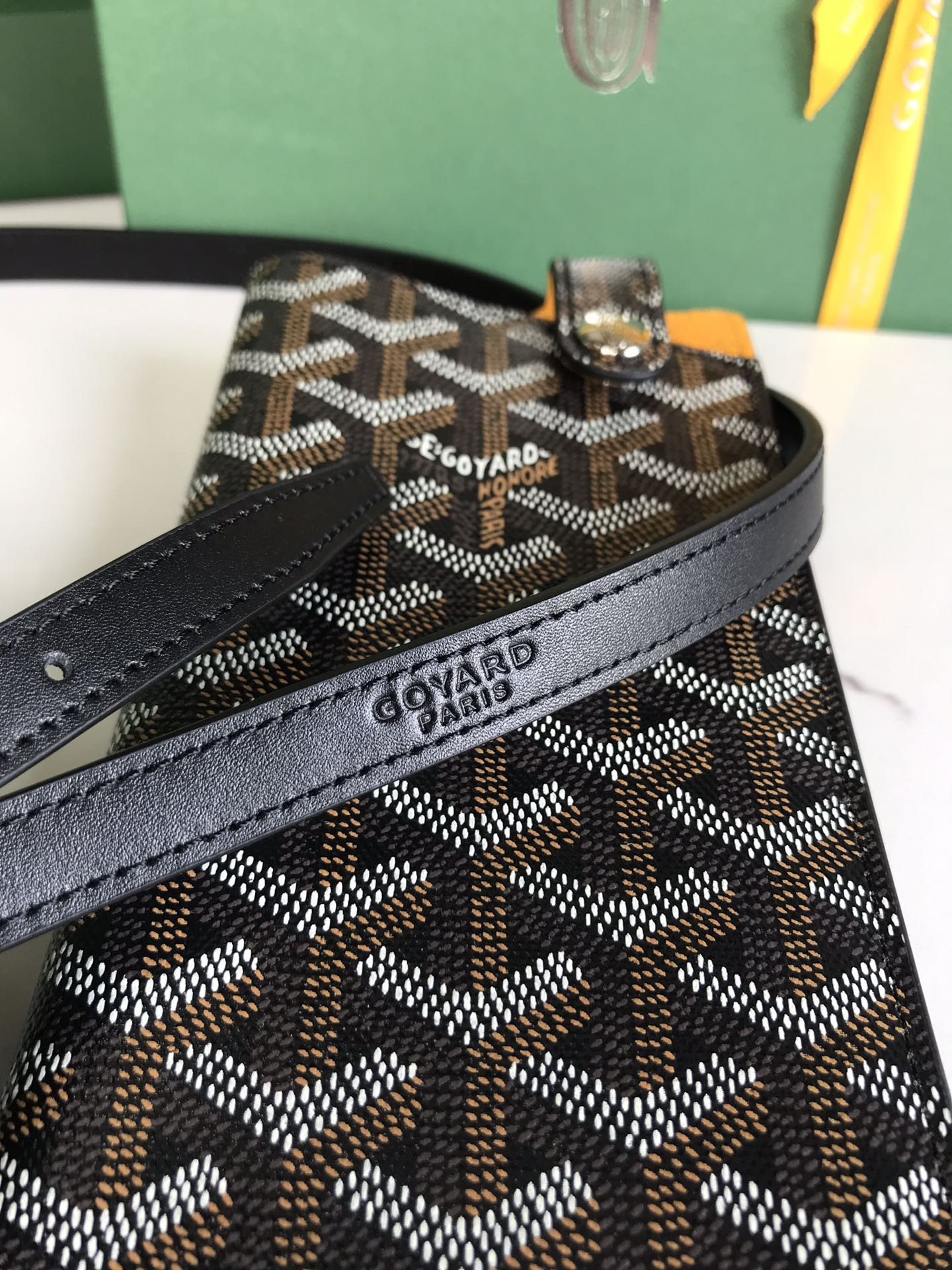 G09ard Card Bag 10cm x 1cm x 18cm