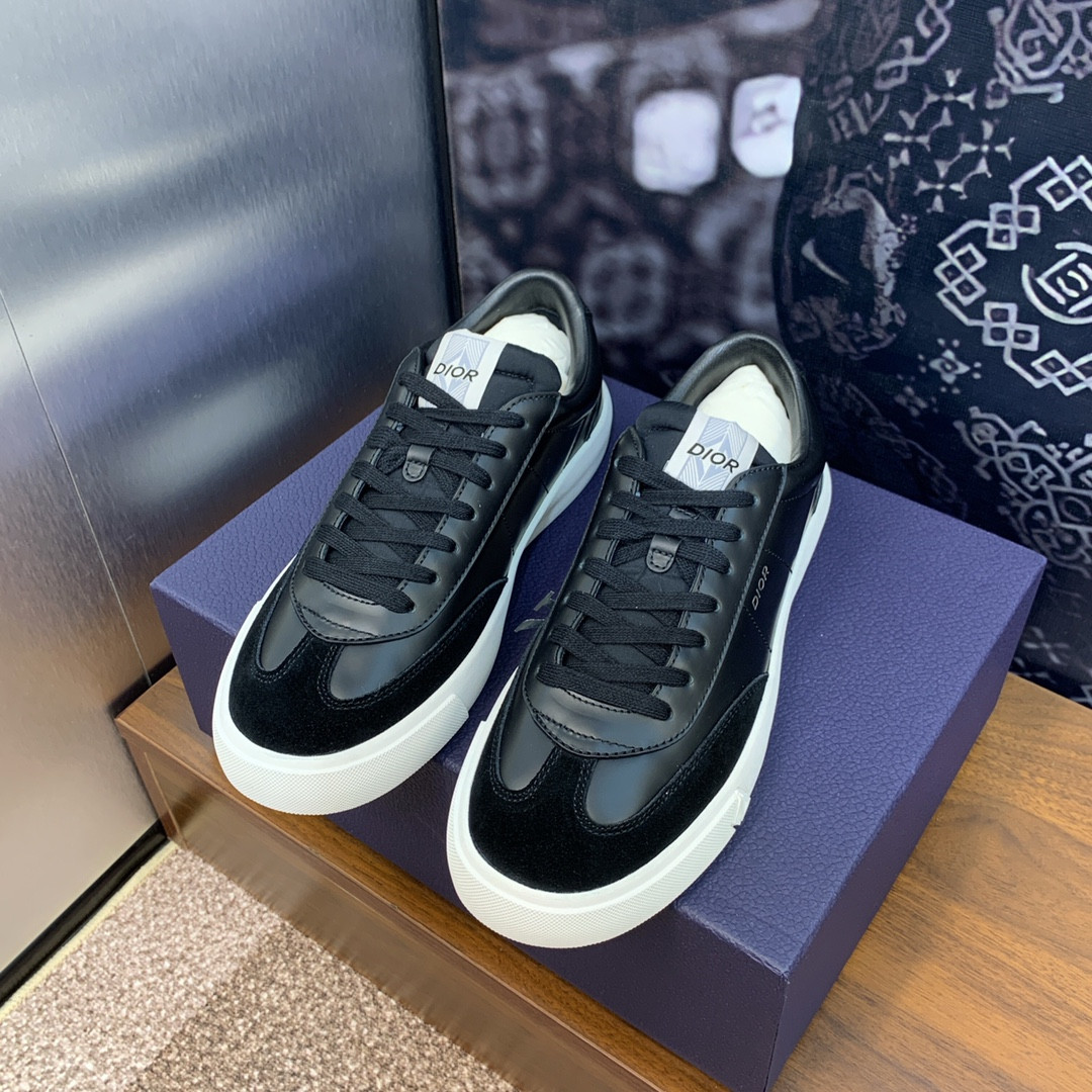 UA D10r B101 Sneaker