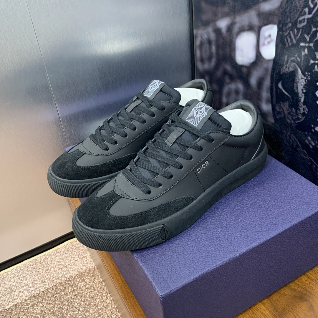 UA D10r B101 Sneaker