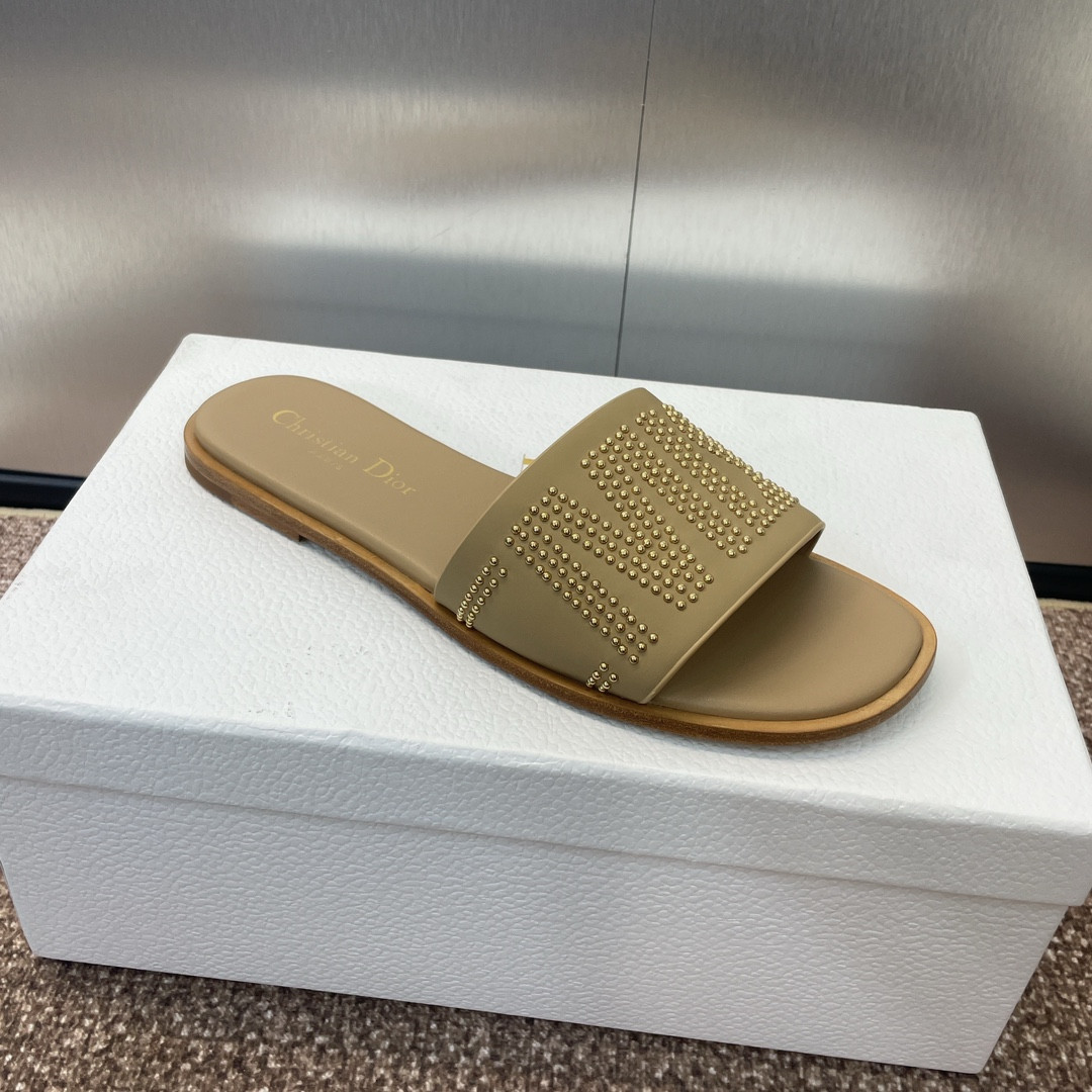 UA D10r Dway Slide