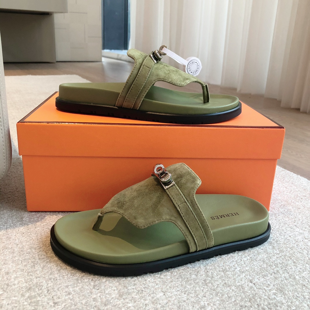 UA H**me5 Empire sandal