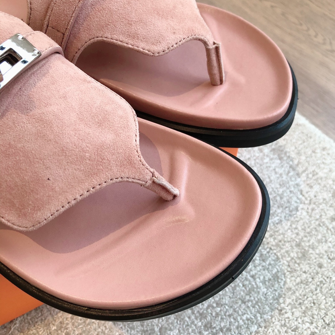 UA H**me5 Empire Sandal