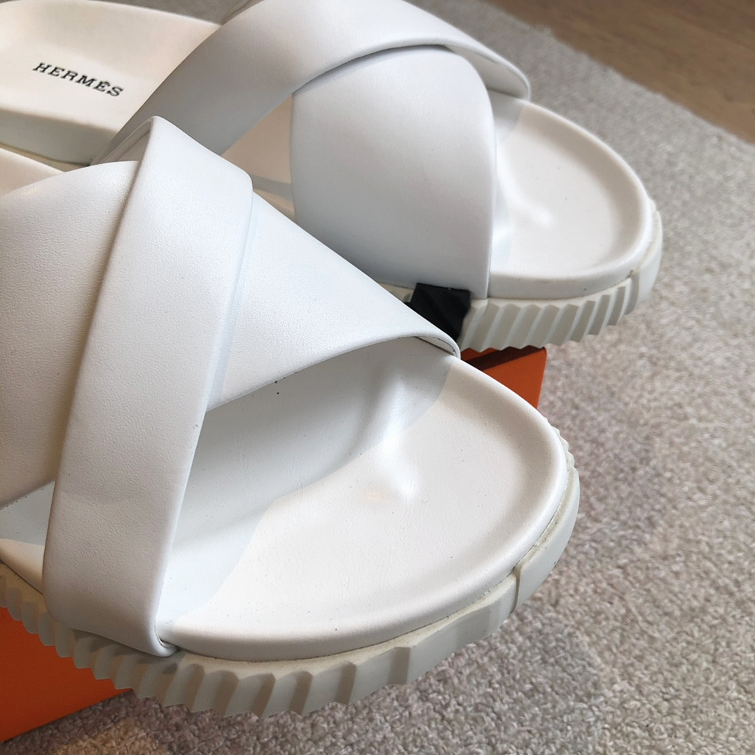 UA H**me5 Infra sandal