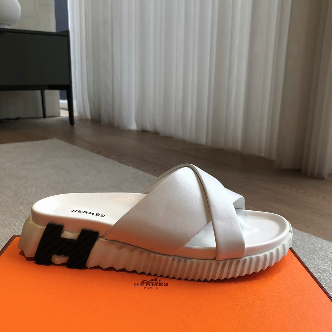 UA H**me5 Infra sandal