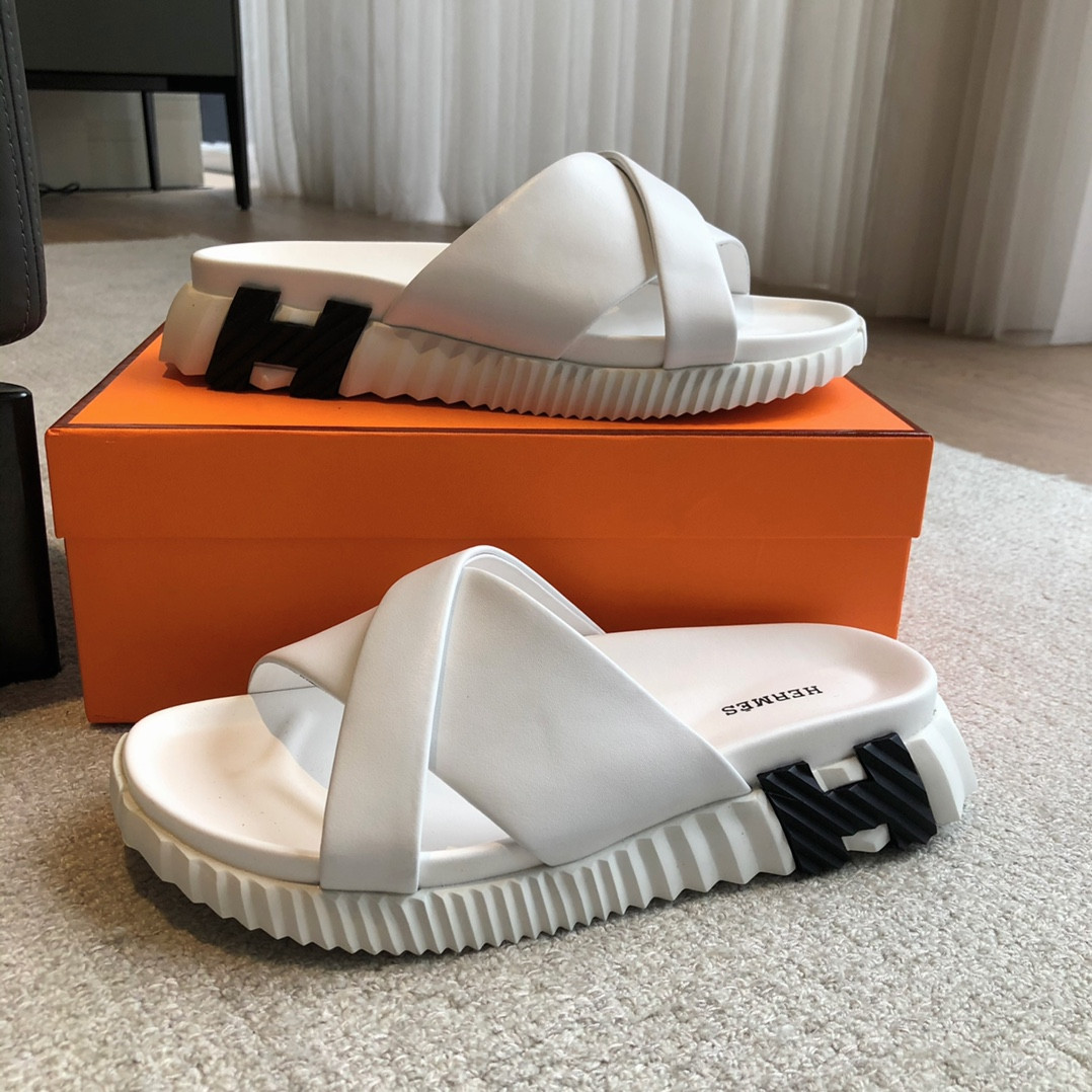 UA H**me5 Infra sandal