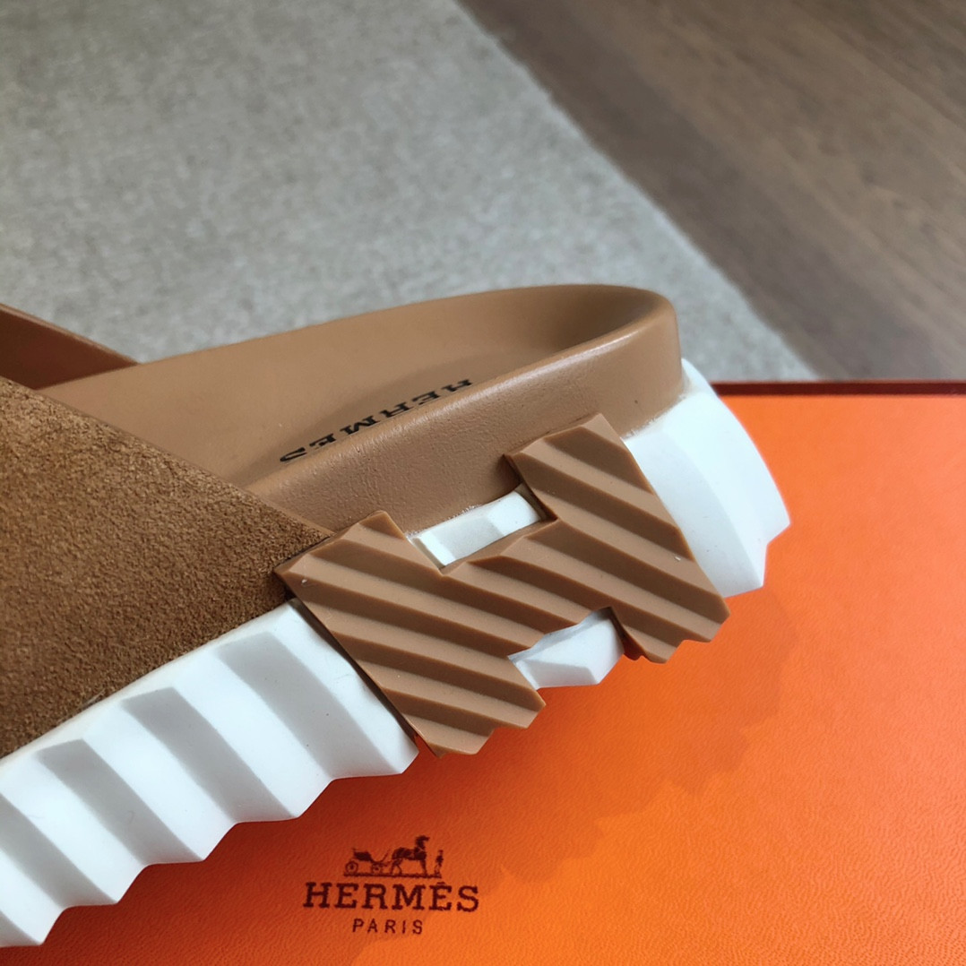 UA H**me5 Infra sandal