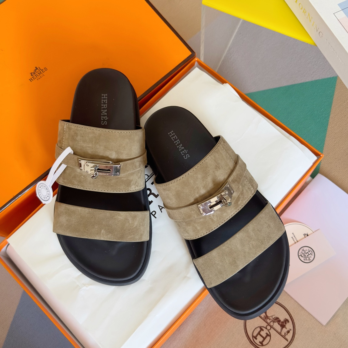 UA H**me5 Jackson sandal