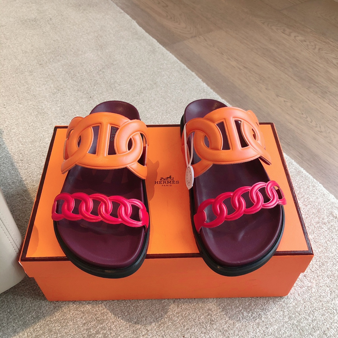 UA H**me5 Extra sandal