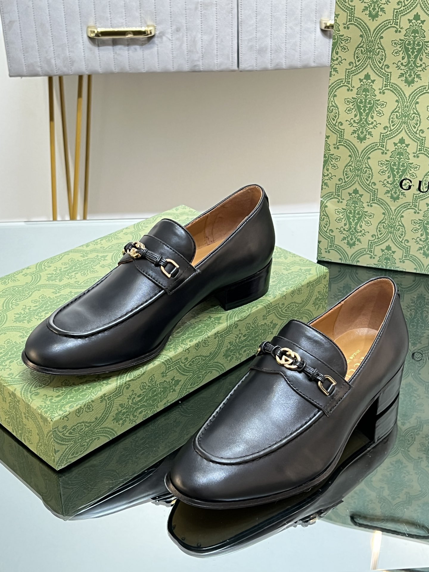 UA Gvc*1 INTERLOCKING G LOAFER
