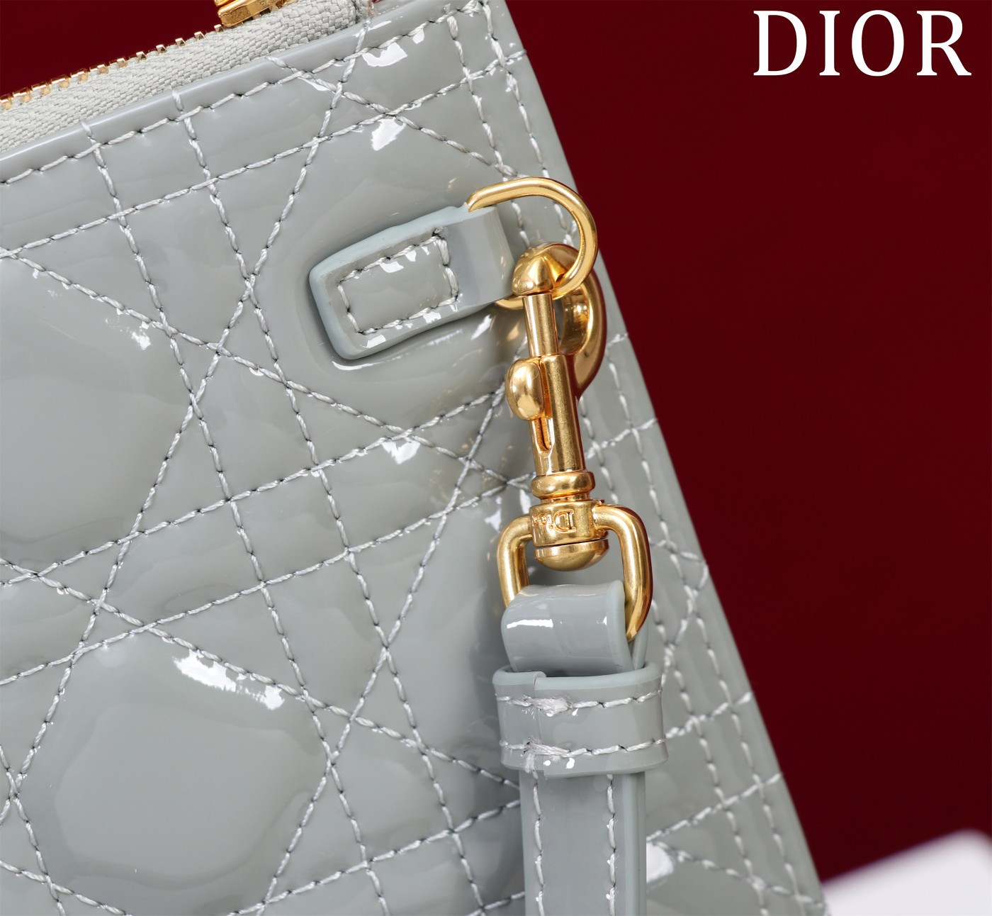 Large D10r Caro Daily Pouch 30 x 21.5 cm