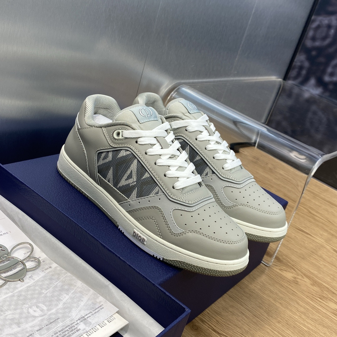 UA D10r B27 Sneaker
