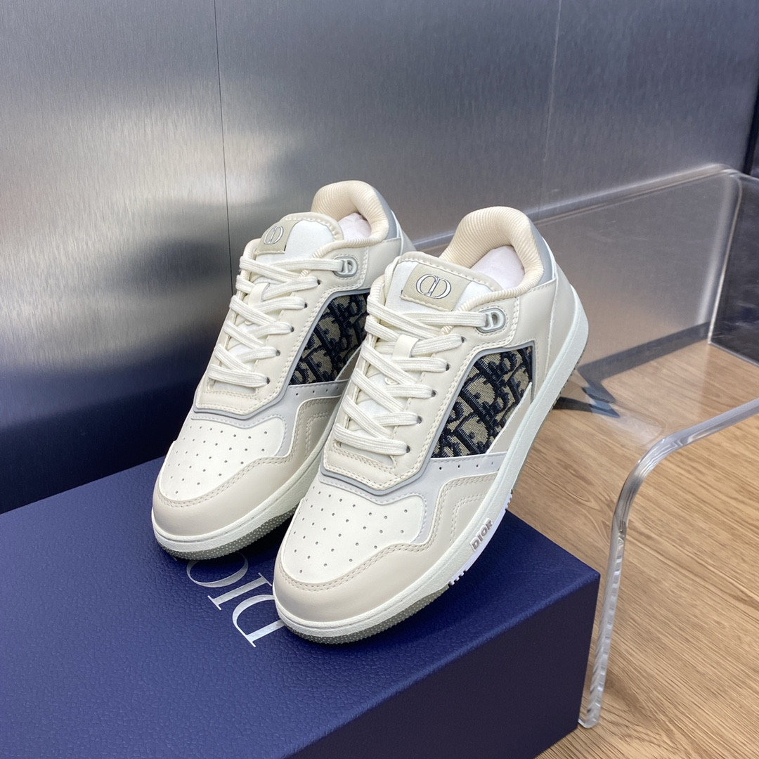 UA D10r B27 Sneaker