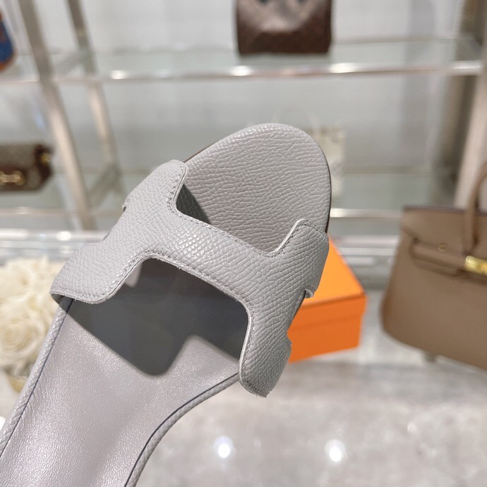 UA H**me5 Heeled Sandal