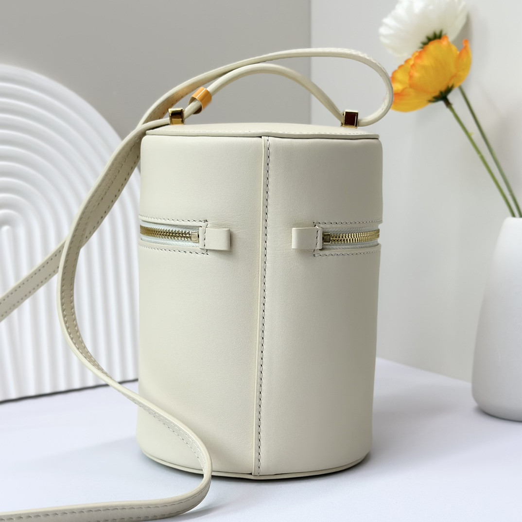 L0r0 P1ana Extra Case Smooth Calfskin 12 x16 x12cm