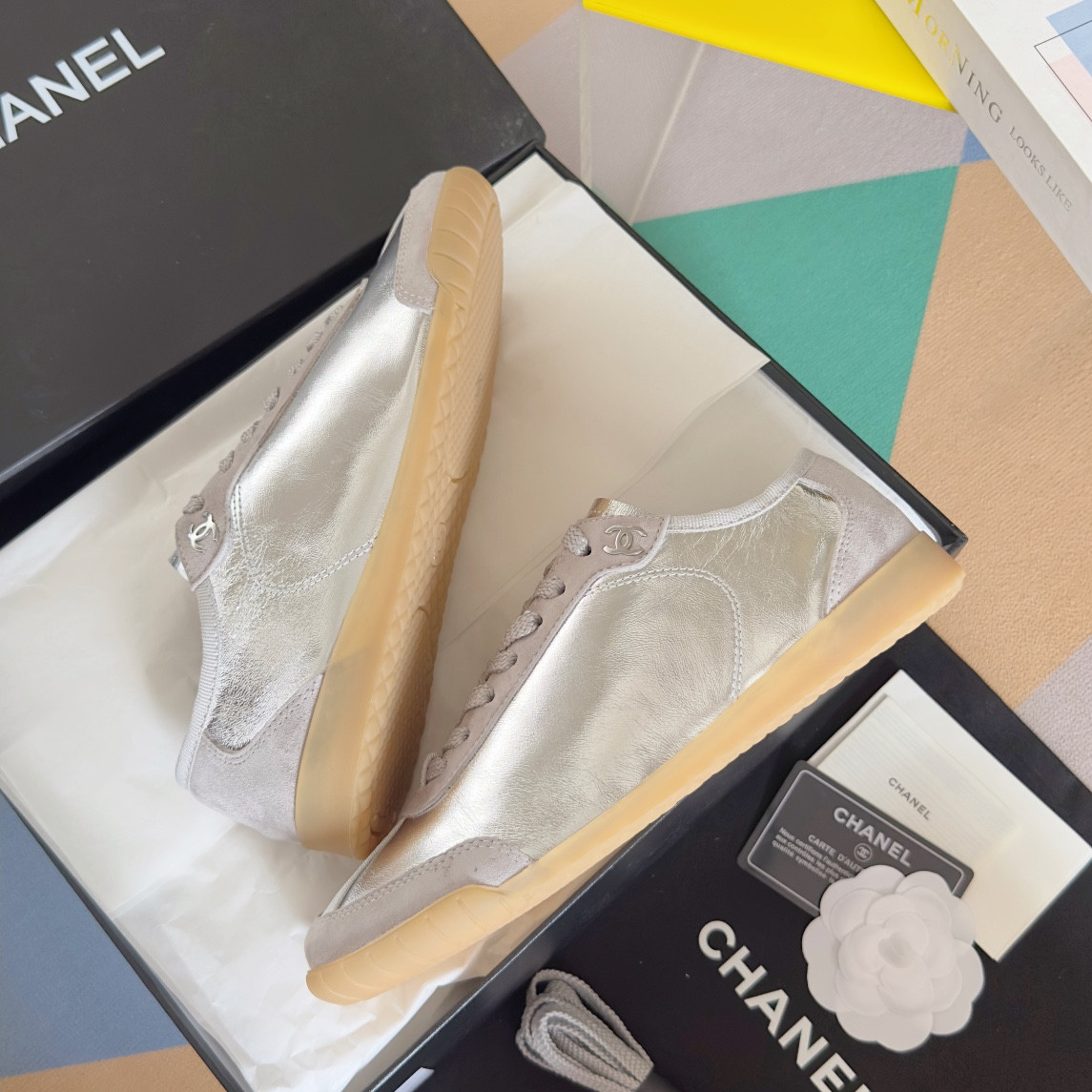 UA Ch**el SNEAKER
