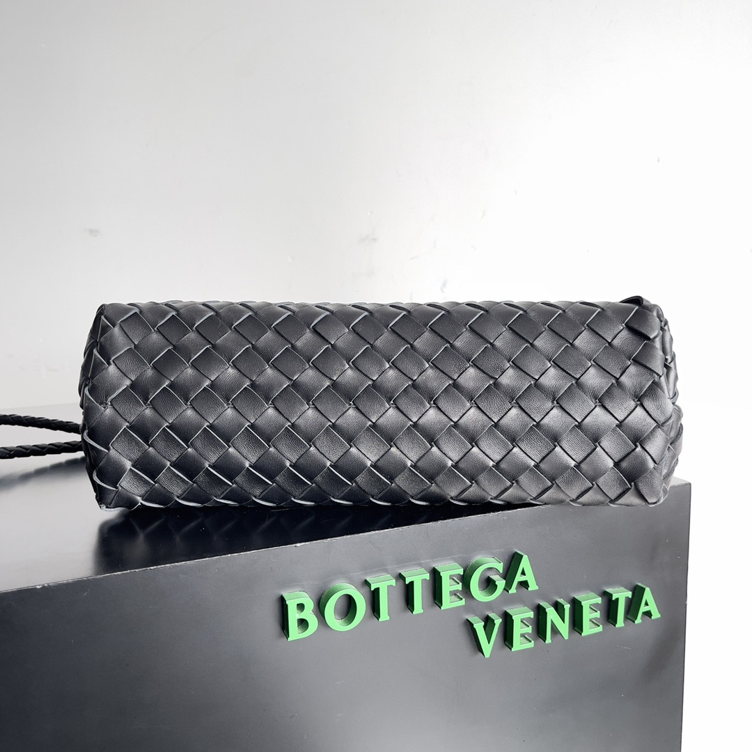 B0tt*ga Ven*ta East-West Andiamo 29x10x18CM