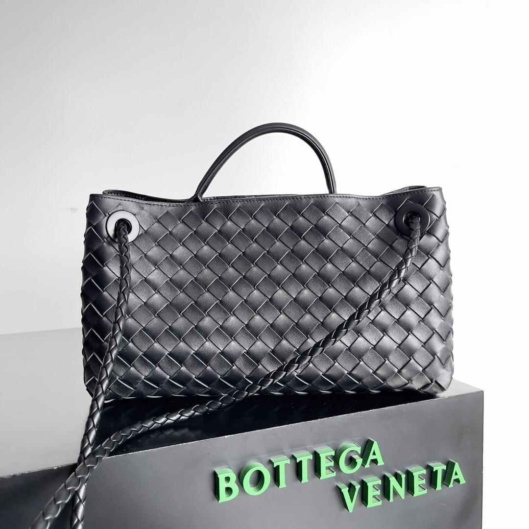 B0tt*ga Ven*ta East-West Andiamo 29x10x18CM