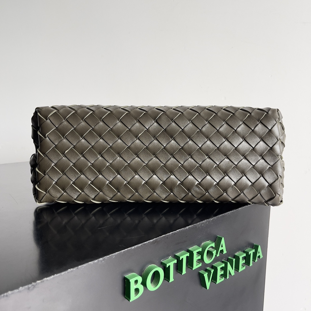 B0tt*ga Ven*ta Medium Andiamo 32x25x11CM