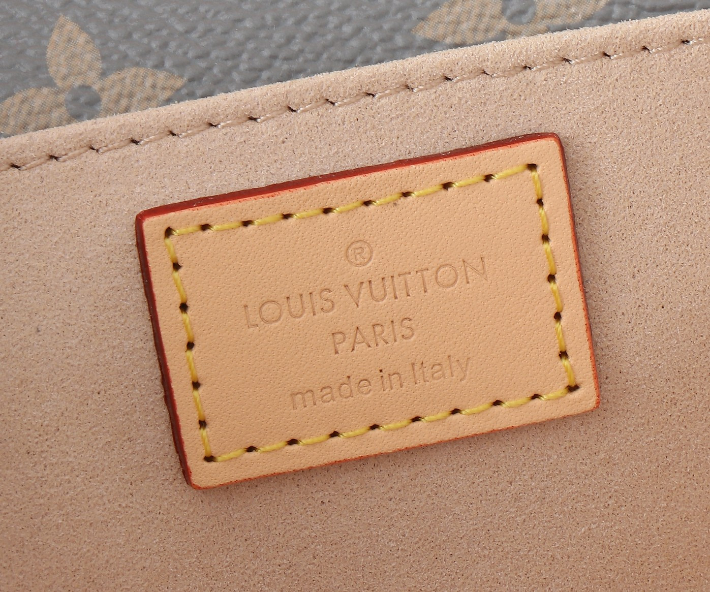 LV Pochette Métis East West M12429 21.5x13.5x6CM