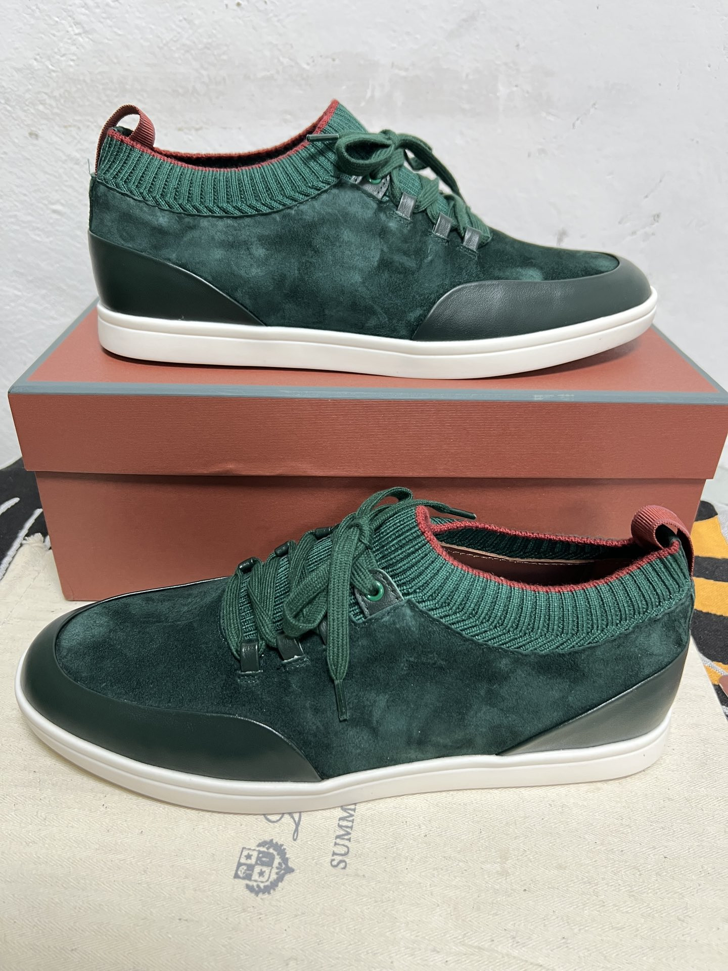 UA L0r0 P1ana Soho Walk Sneaker