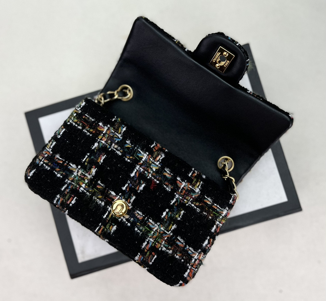 Ch**el Classic Flap Bag 20cm