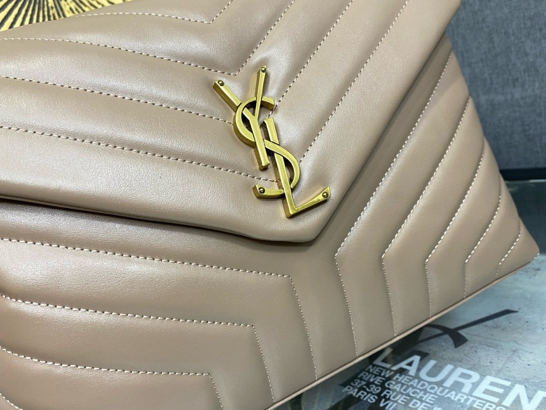 Y51 LOULOU QUILTED LEATHER 32x22x9cm