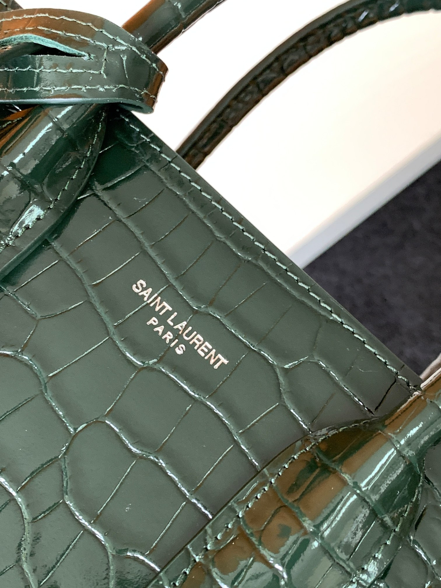 Y51 SAC DE JOUR IN EMBOSSED CROCODILE LEATHER - baby 26x13.5x12.5cm