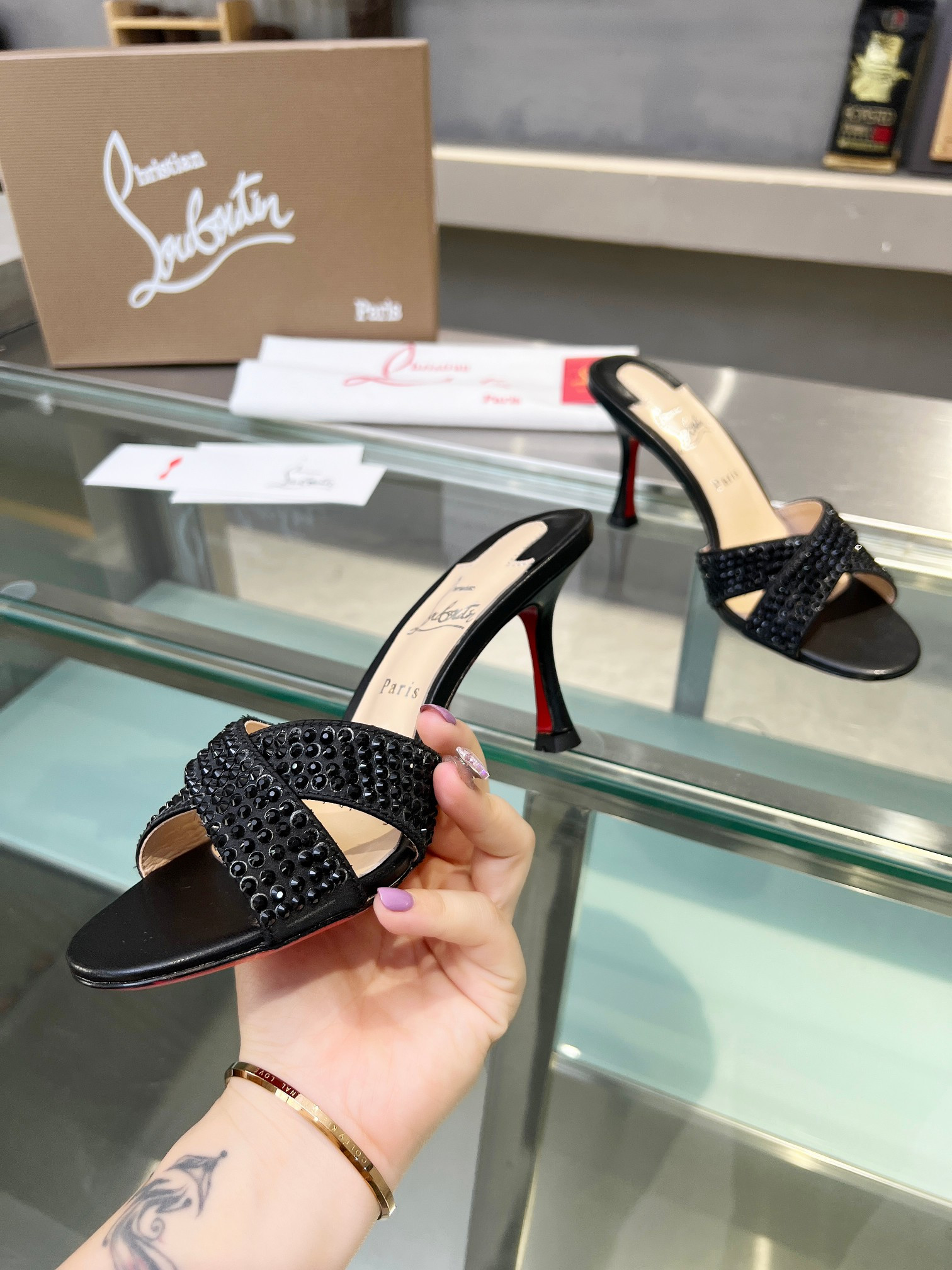 ua chr1st1an louboutin cl red-botT0m shoes