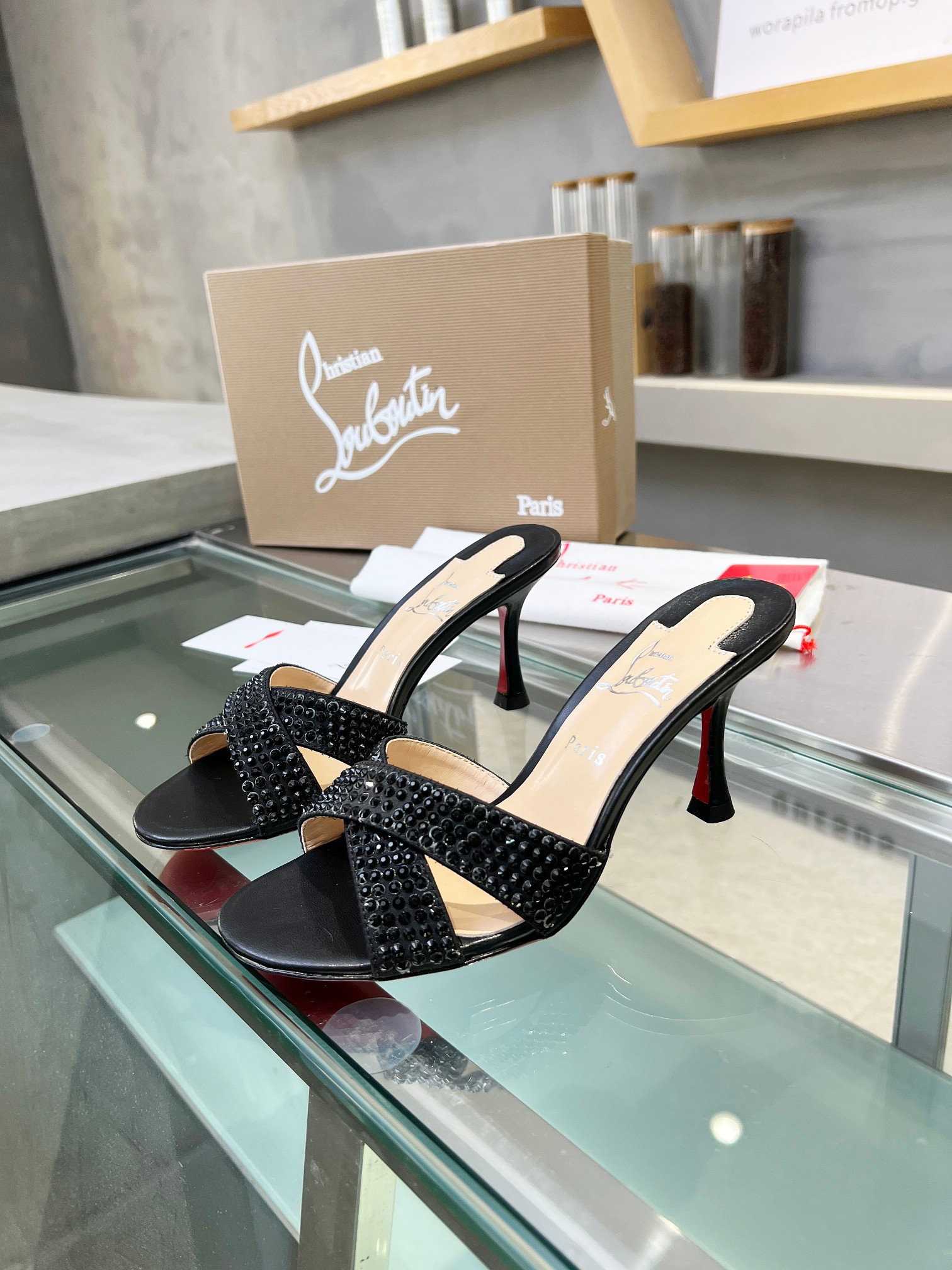ua chr1st1an louboutin cl red-botT0m shoes