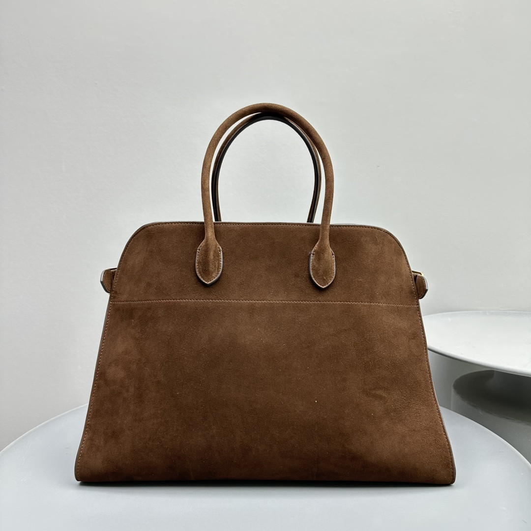The R0w MARGAUX 17   43x24x30cm