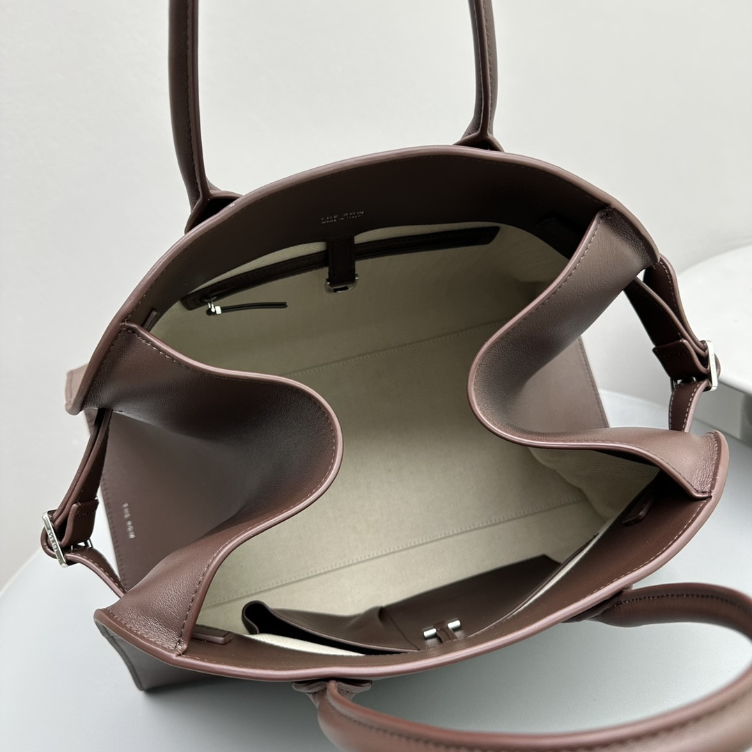 The R0w MARGAUX 15 38.5x16x30cm
