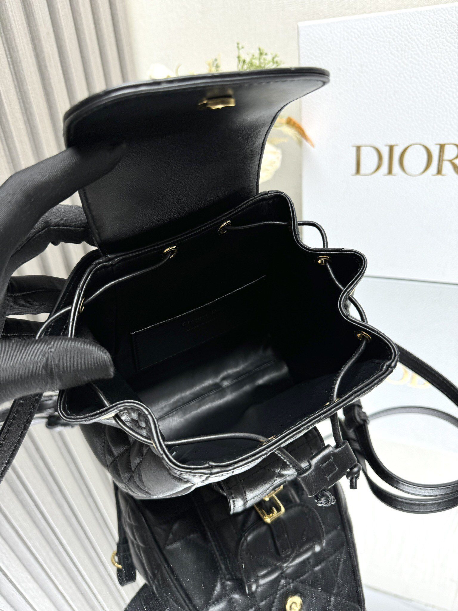 D10r Caro Backpack Small 19.5 x 18.5 x 8.5 cm