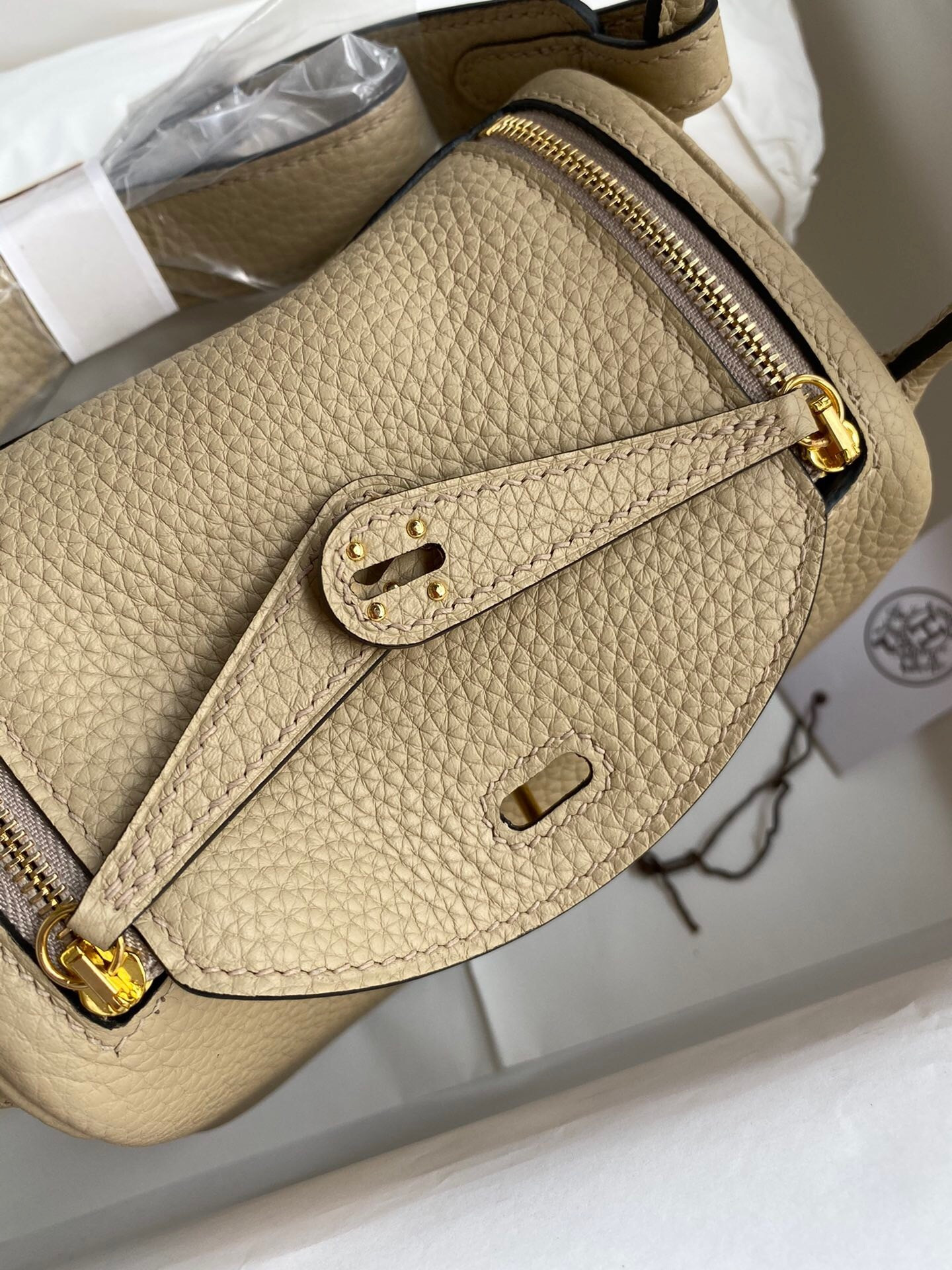 H**me5 Mini lindy 19cm