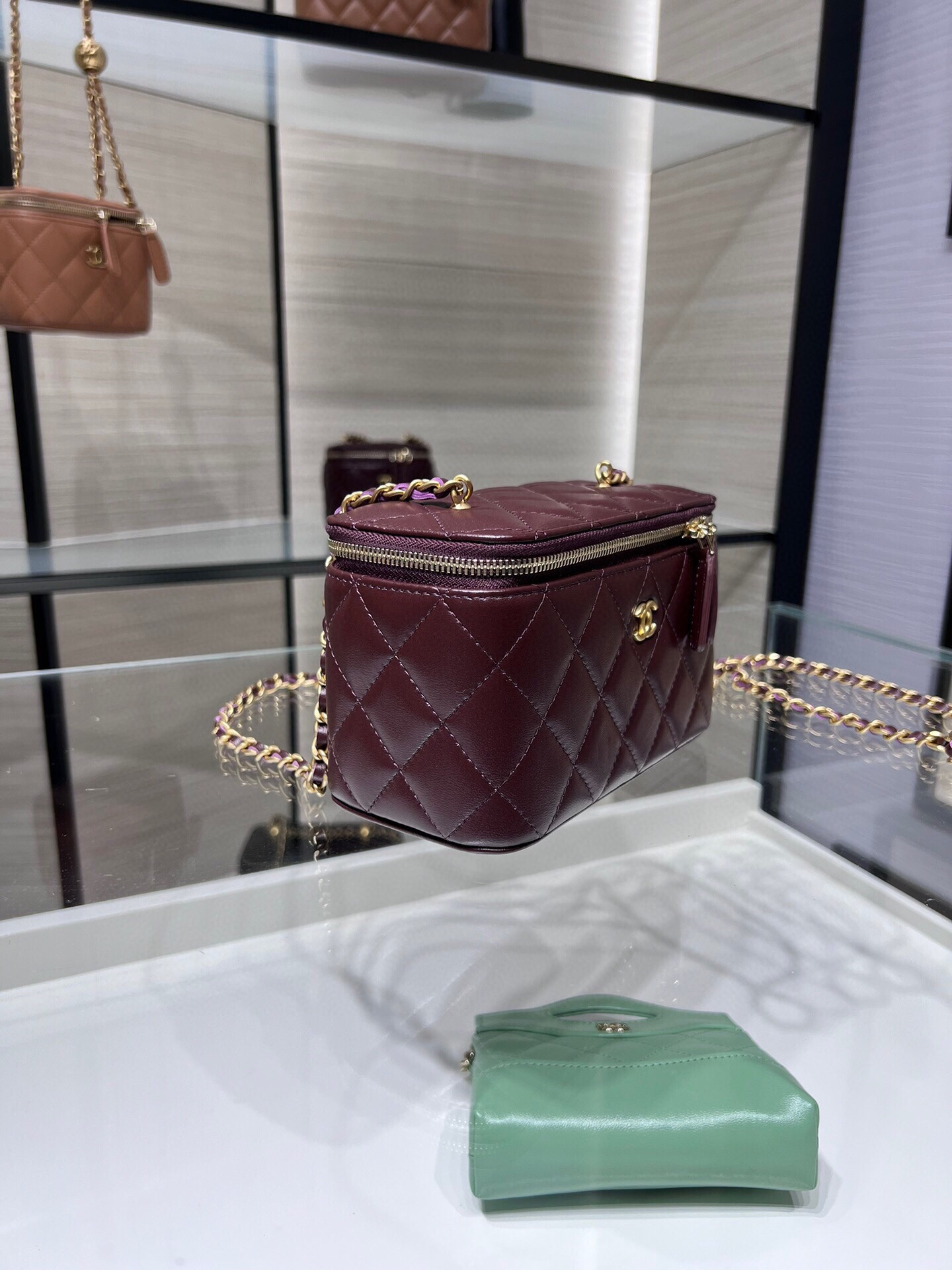 Ch**el Clutch With Chain 9.5x 17x 8CM