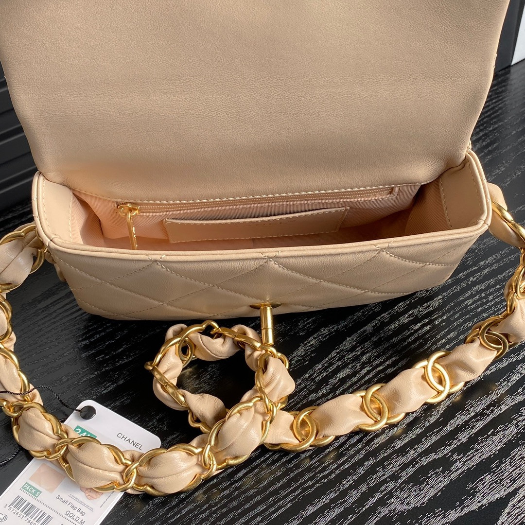 Ch**el FALL-WINTER 2024-25 SMALL FLAP BAG 13x21x7cm