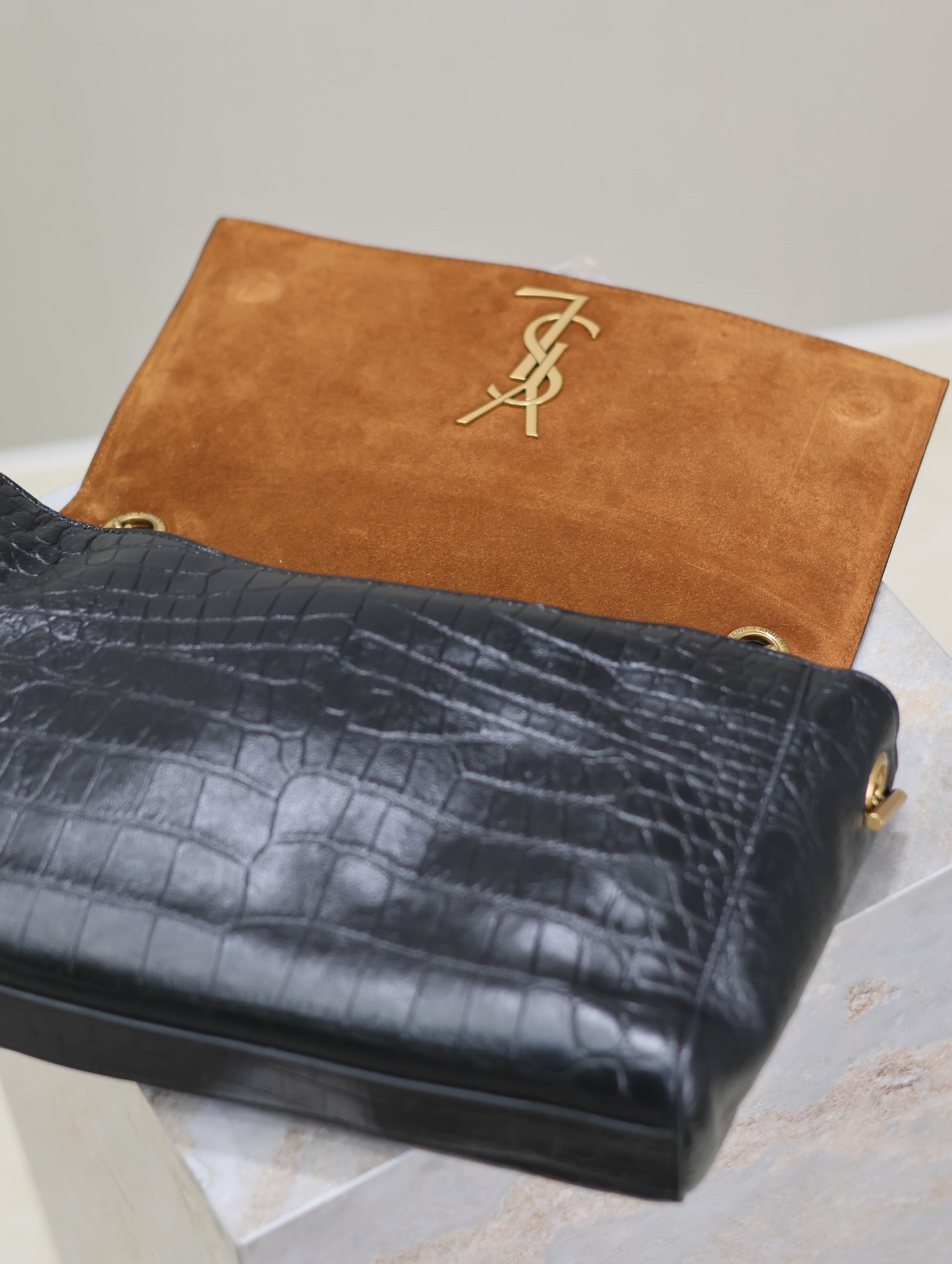 Y51 REVERSIBLE KATE 28.5x20x6cm