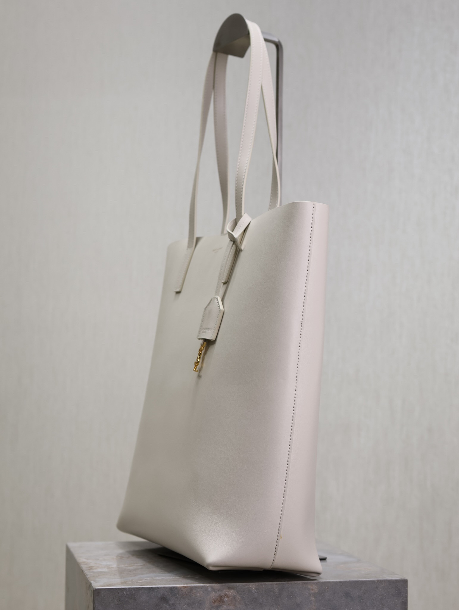 Y51 SHOPPING Sa1nt Lau*nt IN LEATHER 32.5×35×10.5cm