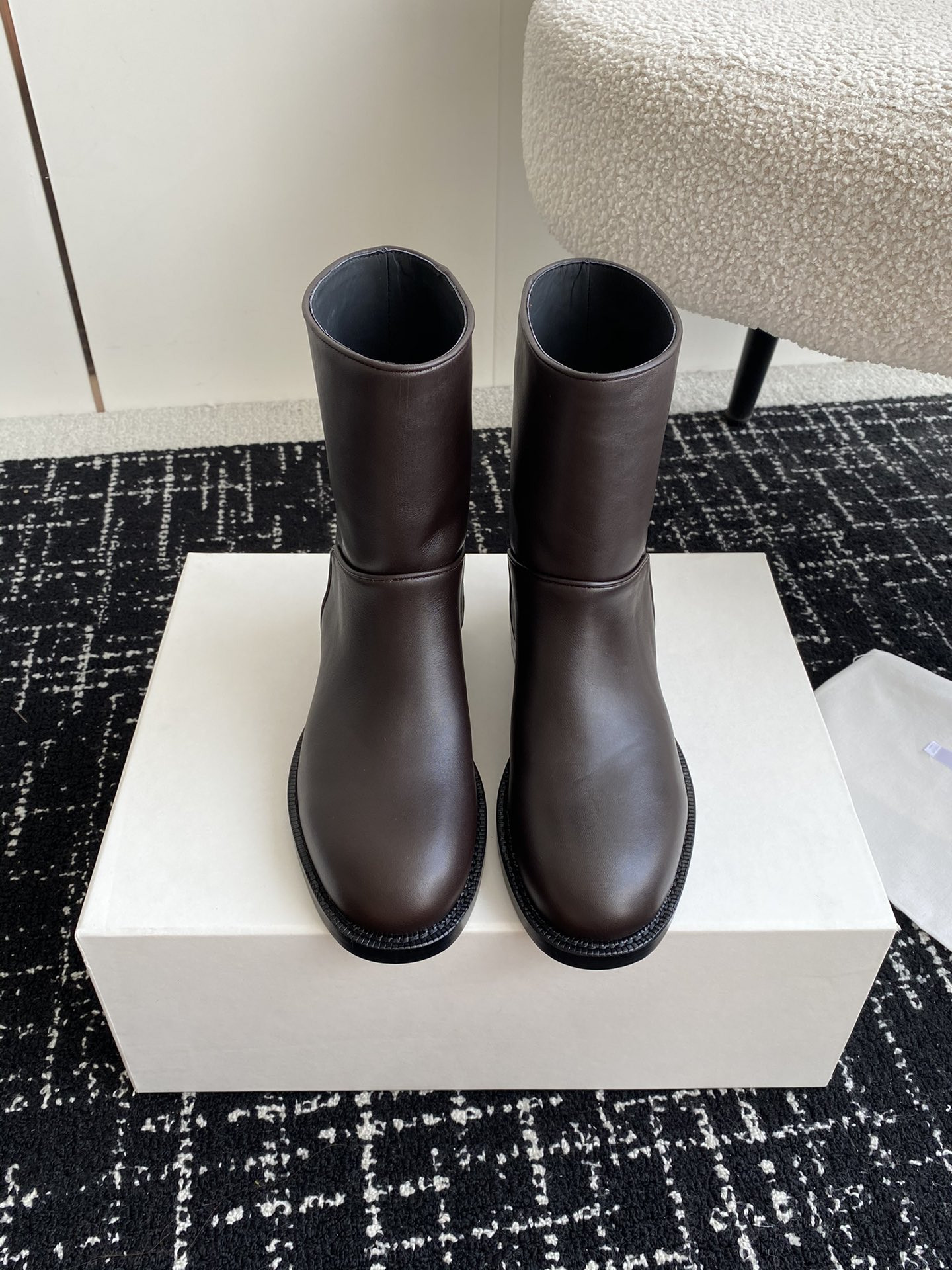 UA The R0w Boot