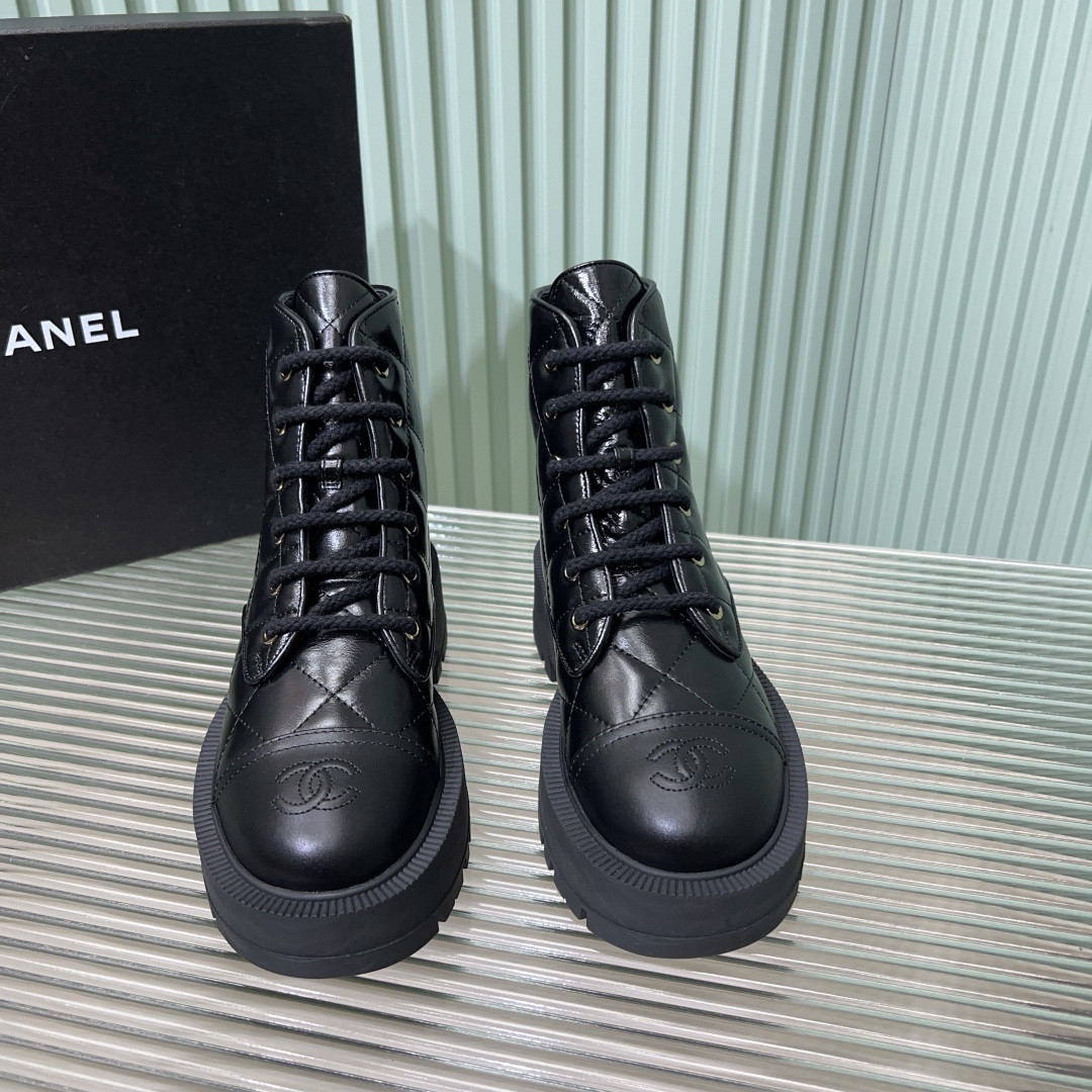 UA Ch**el Boot