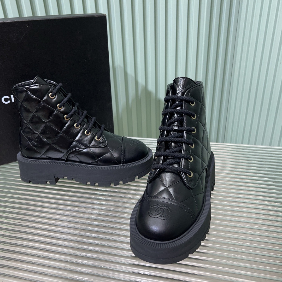 UA Ch**el Boot