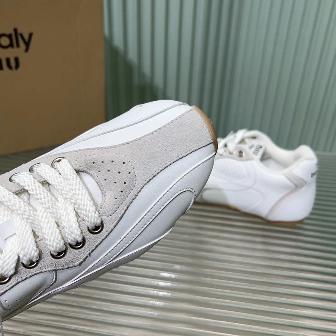 ua m1v m1v x new Ba1an*e sneaker